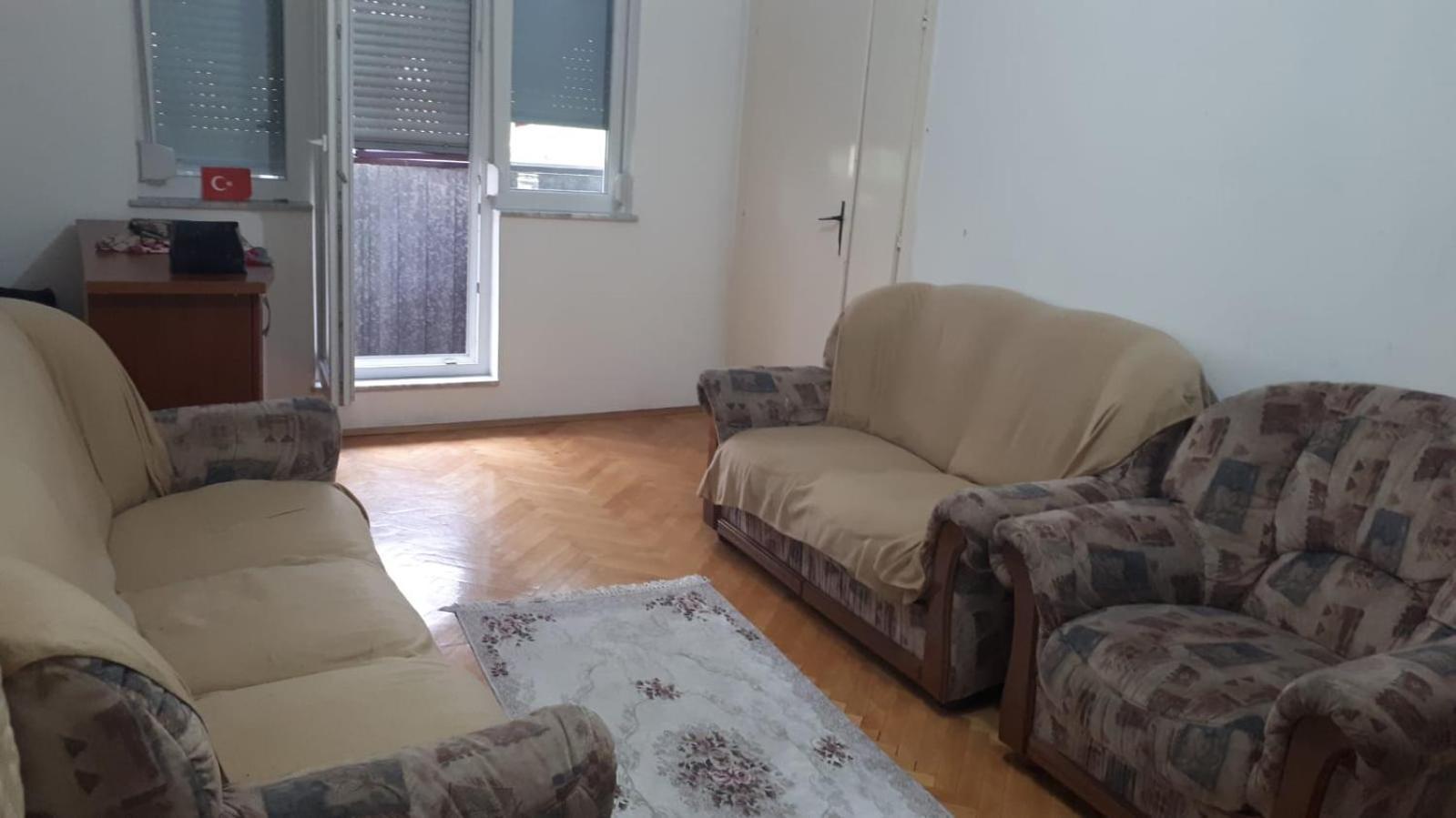 Makedonyada Kiralik Ev Ve Arac Hizmeti Ile Birlikte Leilighet Skopje Eksteriør bilde